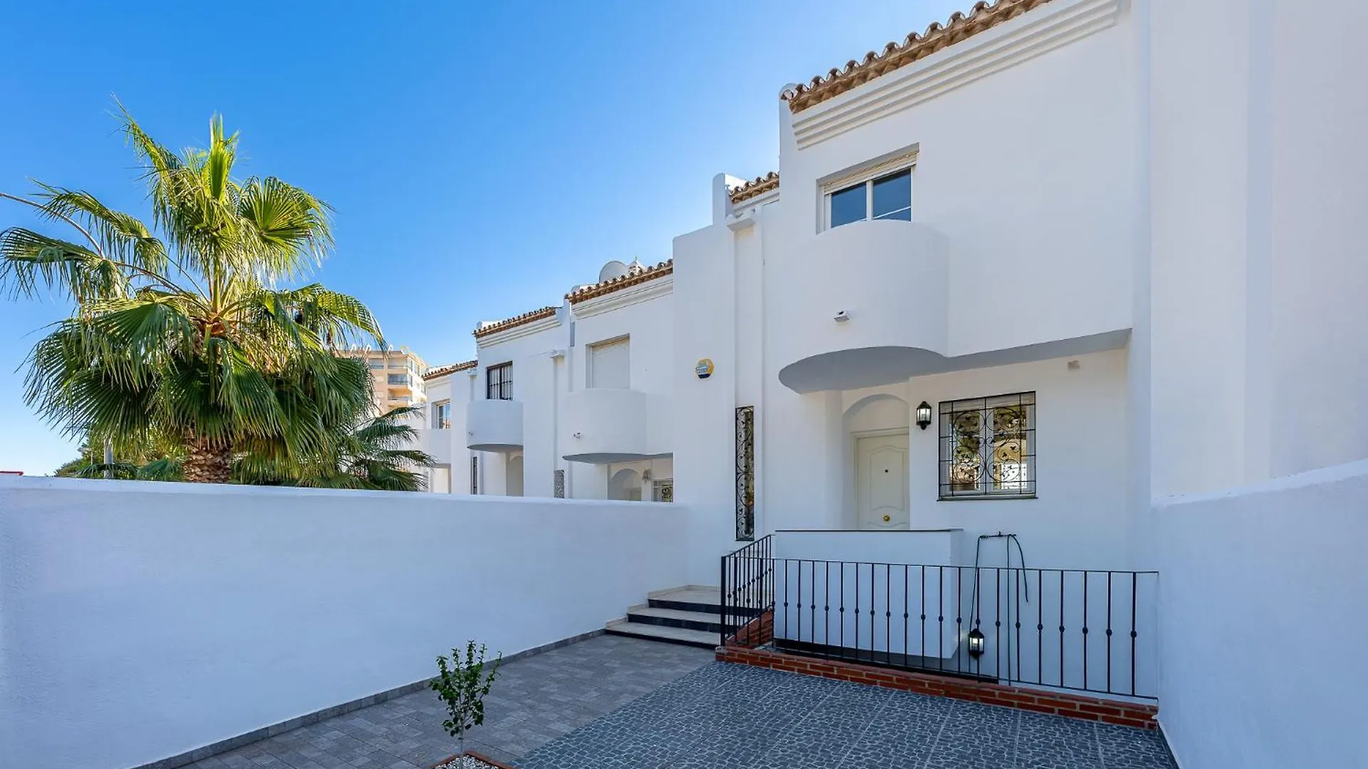 Holiday home Chalet In Torrequebrada Residencial Golf Urbanization Villa Benalmadena
