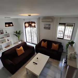 Сasa de vacaciones Helsinki Chalet Adosado, Benalmádena